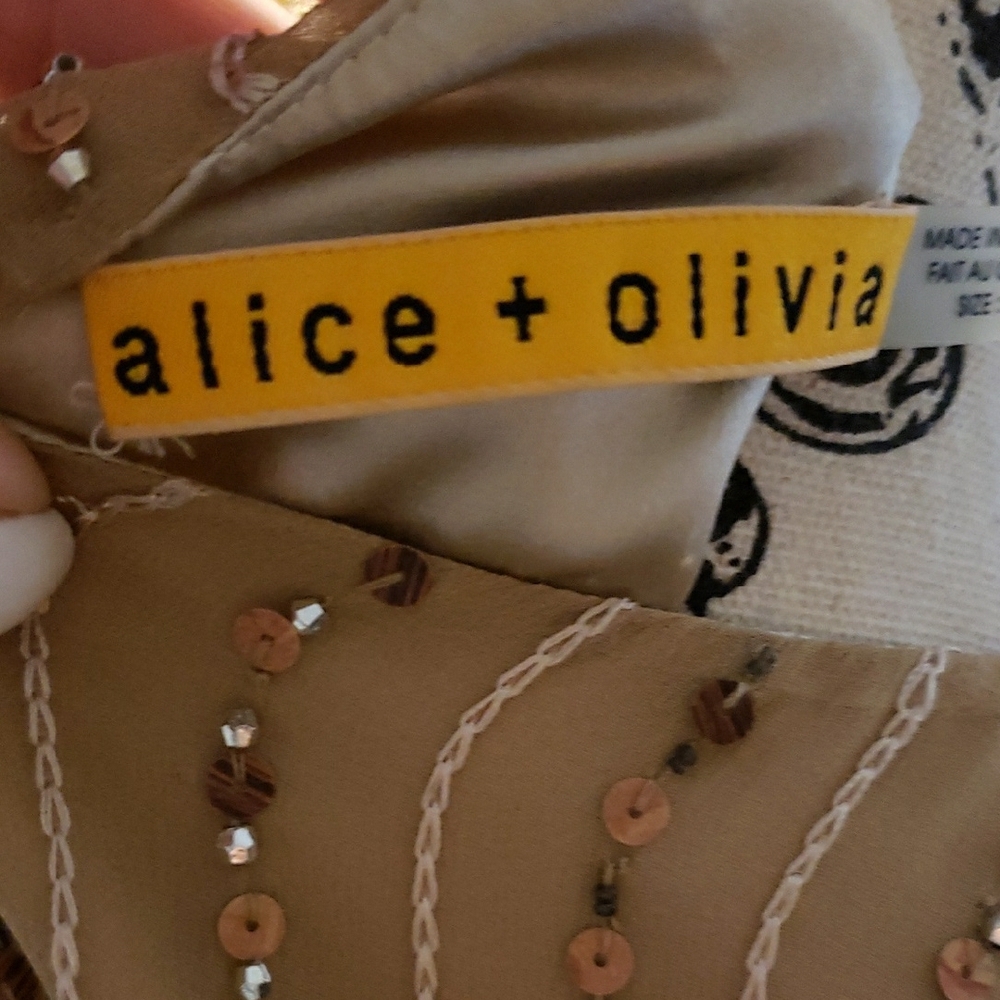 Alice + Olivia Gold Long Sleeve Dress - Picture 5 of 6